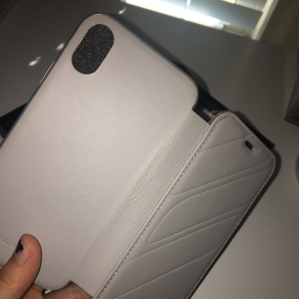 Phone case - Picture 4 of 6